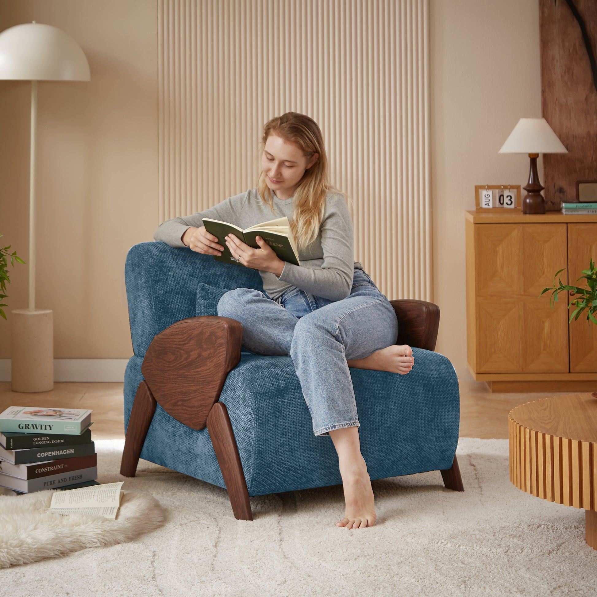 Modern Accent Armchair With Plush Cushioning, Comfortable Armrests, And Stylish Design For Living Room, Bedroom, Or Office Blue Chenille