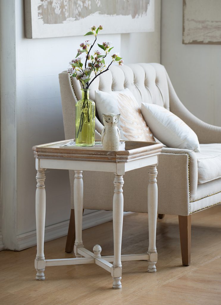 20X20X25" Square Alcott Side Table White Primary Living Space American Traditional,Antique,European,French Country,Rustic Fir Wood