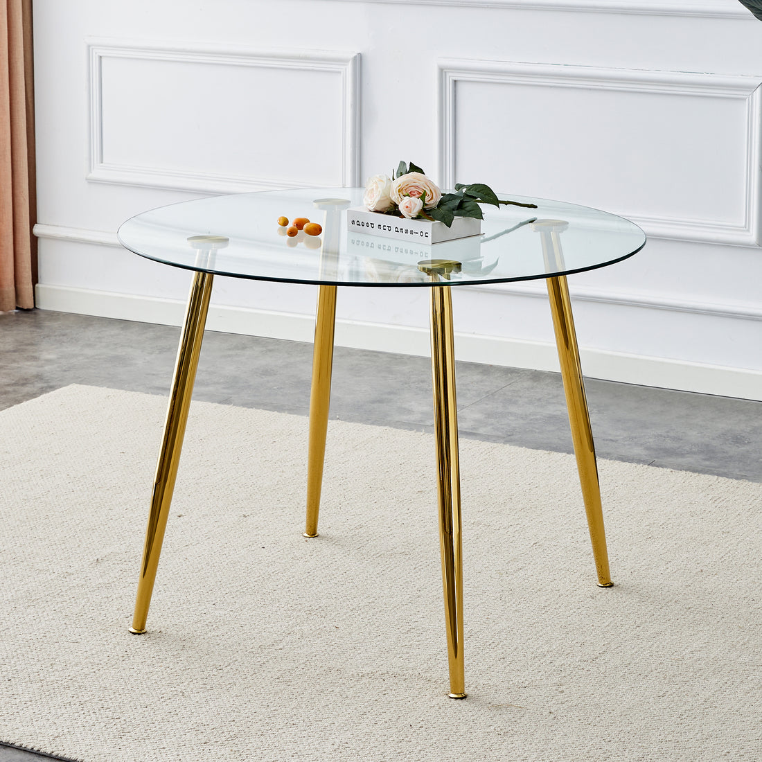 A Glass Tabletop With A Diameter Of 40 Inches And A Modern Minimalist Circular Dining Table With Gold Plated Metal Legs. 40 '* 40' * 30 ' Dt 1164 Golden Metal