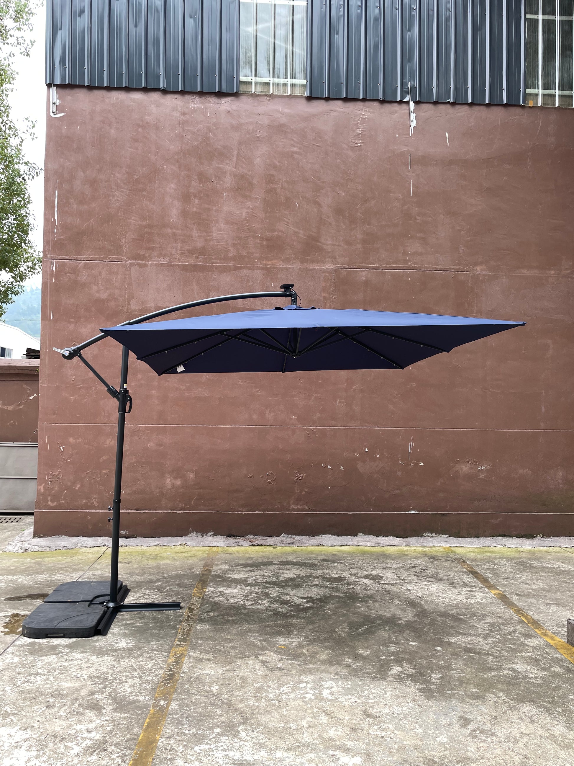 Square 2.5X2.5M Outdoor Patio Umbrella Solar Powered Led Lighted Sun Shade Market Waterproof 8 Ribs Umbrella With Crank And Cross Base For Garden Deck Backyard Pool Shade Outside Deck Swimming Pool