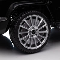Licensed Mercedes Benz G500,24V Kids Ride On Toy 2.4G W Parents Remote Control,Electric Car For Kids,Three Speed Adjustable,Power Display, Usb,Mp3 ,Bluetooth,Led Light,Three Point Safety Belt Black Plastic