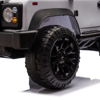 Licensed 2015 Land Rover Defender 90,24V Kids Ride On Xxl Car W Parents Control,2Wd,Four Wheel Suspension,Bluetooth,Mp3,Music,Power Display,Led Lights,Speeds 1.86 3.11Mph For Kids 3 7. White Polypropylene