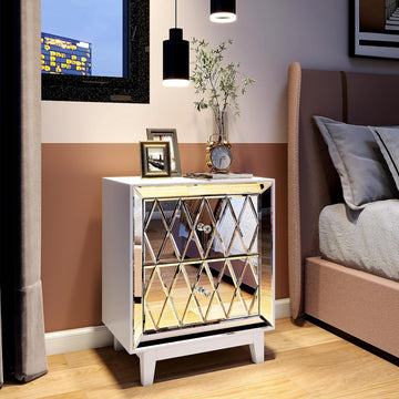 Mirrored Nightstand With 2 Drawers, Silver Night Stand, Mirror End Table, Mesa De Noche Para Dormitorio, Modern Bedside Table, Glass Table For Bedroom, 12''W X 18" L X 22" H White Silver 2 Drawers