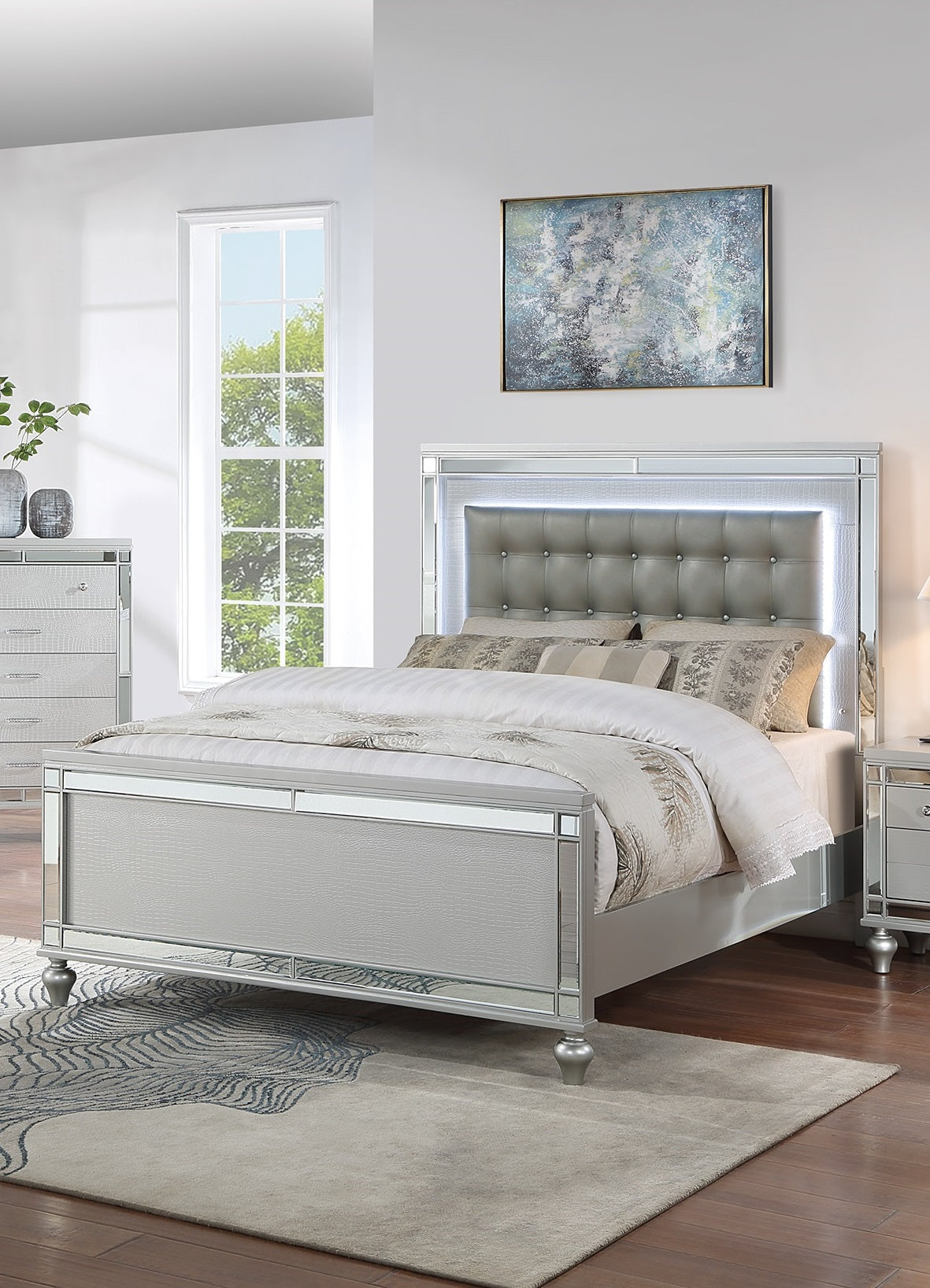 Beautiful Silver Tufted Faux Leather King Size Bed W Led Lights 1Pc Panel Bedframe Bedroom Box Spring Required King Silver Wood Bedroom Classic,Contemporary,Traditional Rubberwood Bed Frame Faux