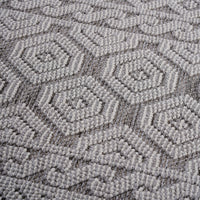 5X7 Grey White Geometric Indoor Outdoor Area Rug Grey White Polypropylene