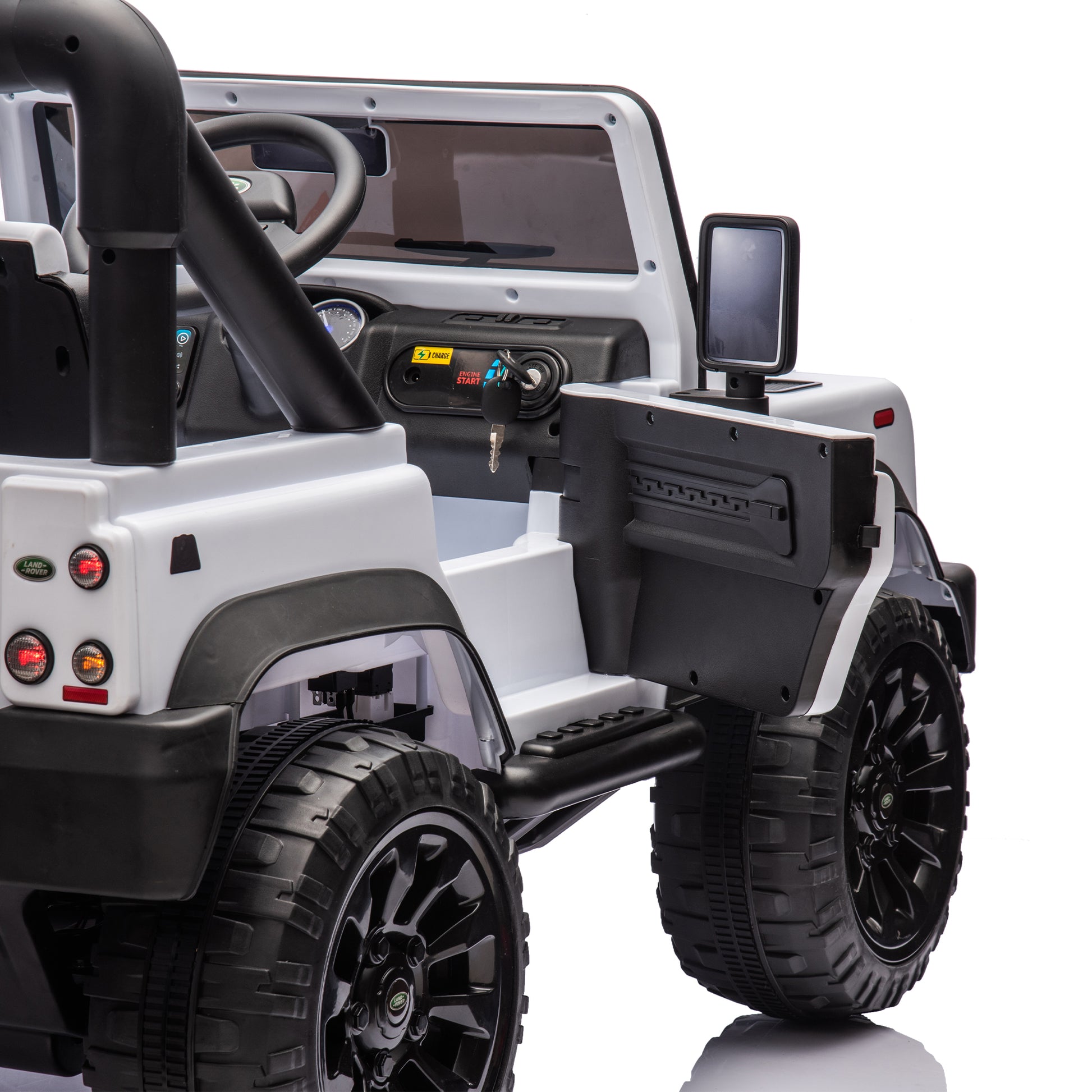 Licensed 2015 Land Rover Defender 90,24V Kids Ride On Xxl Car W Parents Control,2Wd,Four Wheel Suspension,Bluetooth,Mp3,Music,Power Display,Led Lights,Speeds 1.86 3.11Mph For Kids 3 7. White Polypropylene