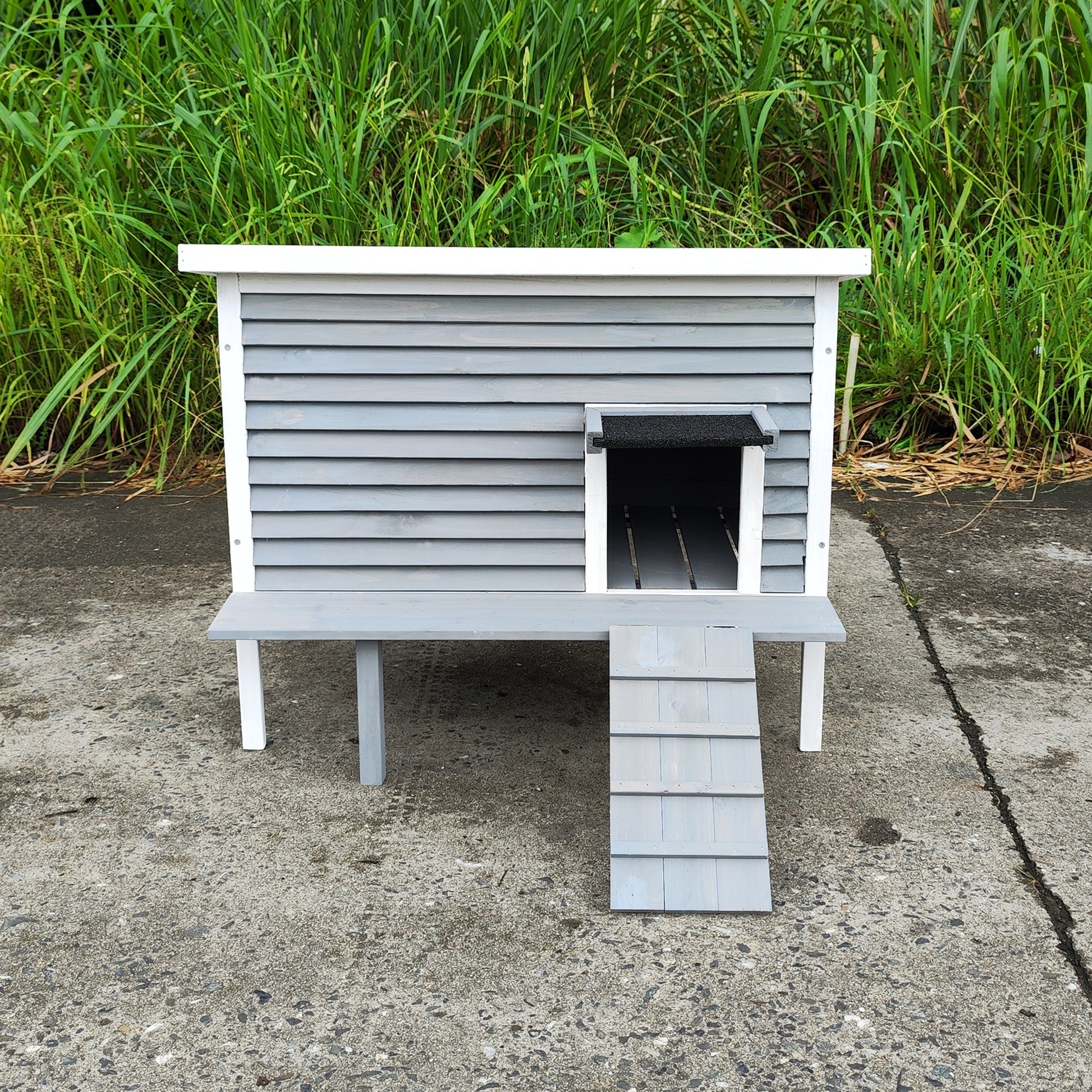 Cat House For Outside Cats,Cat Shelter For Feral Cats With Escape Door,Porch Deck Gray Wood