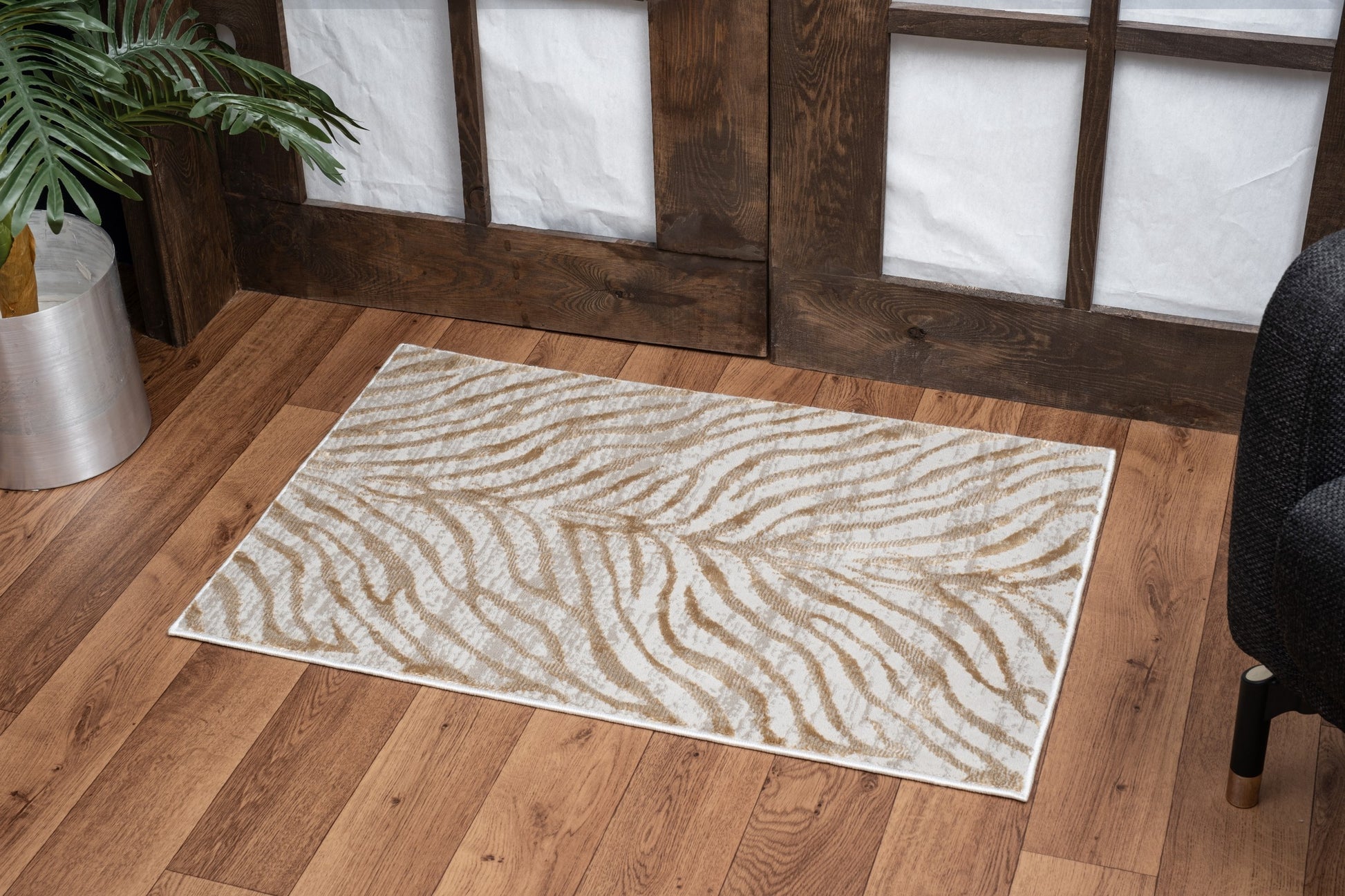 Elegance Gc Cnc6007 Gold 2 Ft. X 3 Ft. Area Rug Gold Polyester