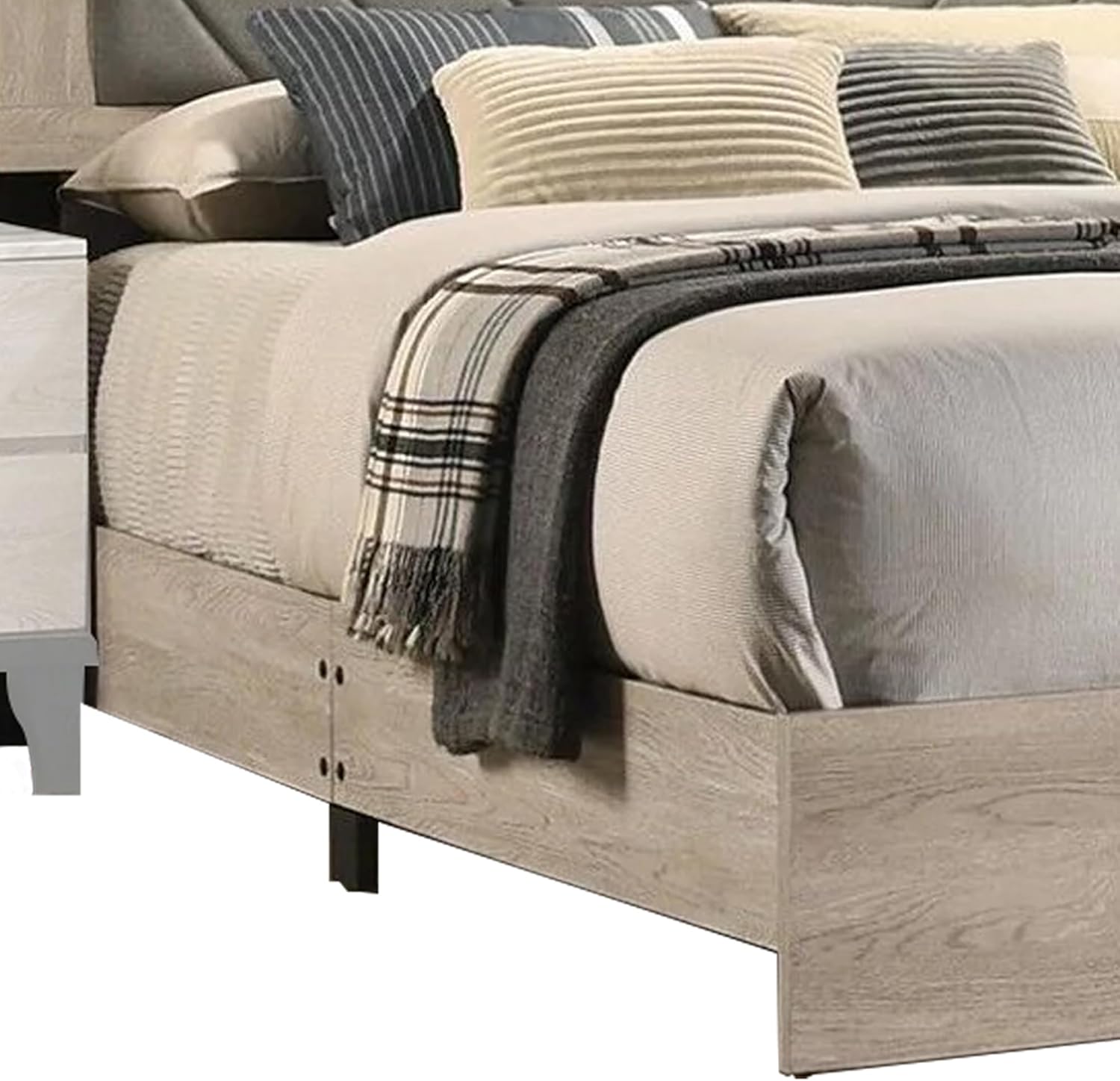 Contemporary 1Pc Cream Finish California King Size Bed Bedroom Furniture Gray V Design Headboard Rubberwood 1Pc Bedframe Box Spring Required California King Cream Grey Wood Bedroom